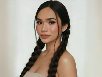 AthenaFamurri webcam model stream image