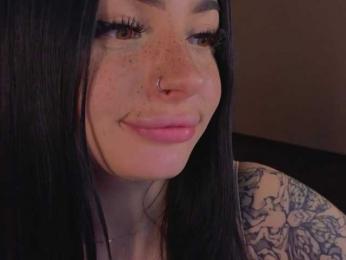 LisaaLiss webcam model stream image