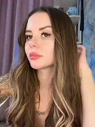 Alina_Vibe_Me webcam model stream image