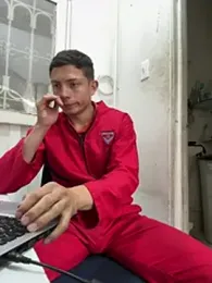 santiObrero webcam model stream image