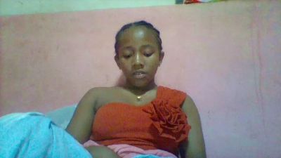 Herminah webcam model stream image