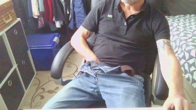 Kevinareux60 webcam model stream image