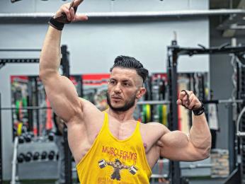 PumpIron webcam model stream image