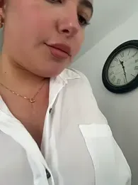 sukhakunis1 webcam model stream image