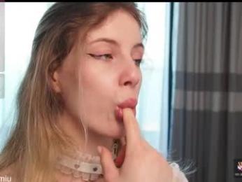 evymiuu webcam model stream image