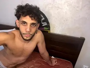 Lapatrona_ webcam model stream image