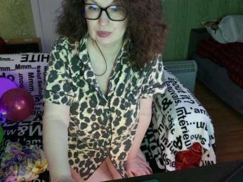 MeganIris webcam bongacams model stream image