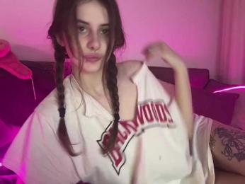 kissnotilt webcam bongacams model stream image