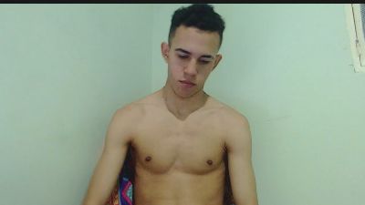Isaaclatino webcam model stream image