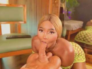 alison-mooon webcam model stream image