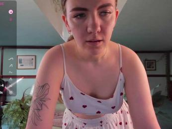 KiraRustle webcam bongacams model stream image