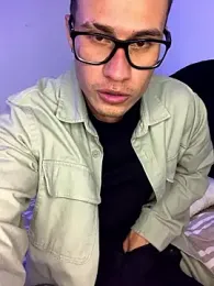 Latin_Paisa_Boy webcam model stream image