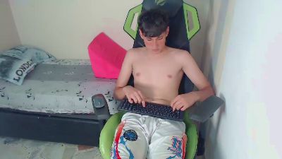 Pablito_junior webcam cam4 model stream image