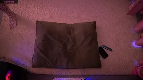 Redhead_Shark_new webcam model stream image