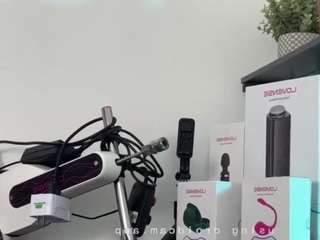 69hotemptation webcam model stream image