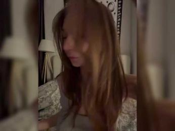 ShyAlya webcam model stream image