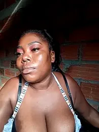 Sofi_will webcam stripchat model stream image