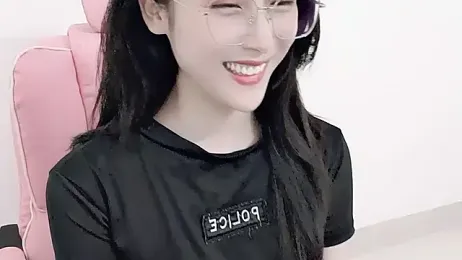 Hoa_Rosy22 webcam model stream image