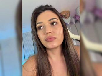 Anutka-chocolatee webcam model stream image