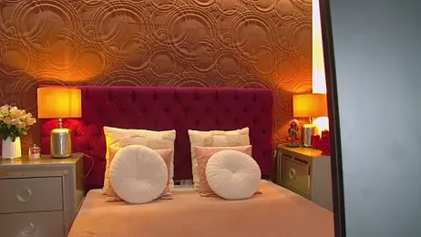 IrisMonn webcam model stream image