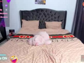 golddivine00 webcam model stream image