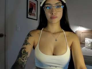 suzusummer webcam camsoda model stream image