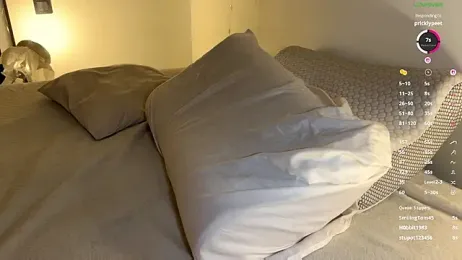 PinkLoving070 webcam model stream image