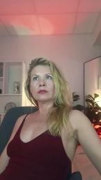 Julia__Giulia webcam model stream image