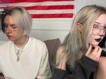 VeryRareTwins webcam model stream image