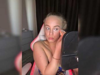Adelina6969 webcam bongacams model stream image