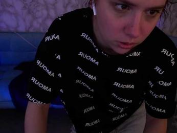 LiviaShy webcam model stream image