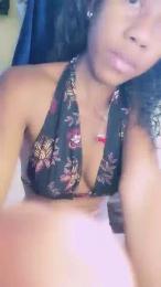 maylah2 webcam model stream image