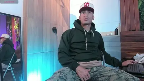 DrakeNeumann webcam model stream image