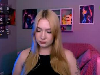 playful_sophie webcam chaturbate model stream image