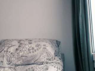 eroticriver webcam model stream image