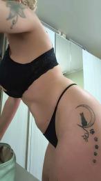 evakisimovareal webcam model stream image