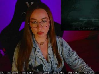 Emili1- webcam bongacams model stream image