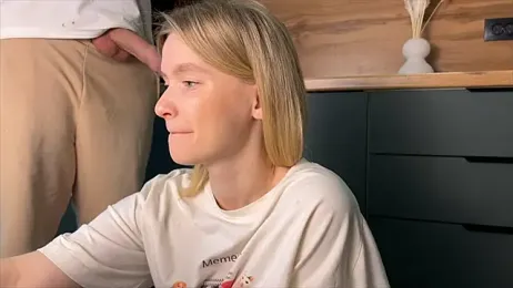 Adelovenick webcam model stream image