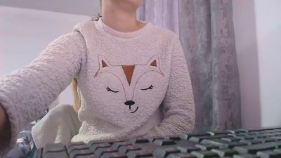 Amedeia webcam cam4 model stream image