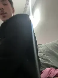 HitShelf webcam model stream image