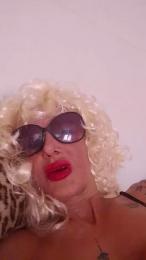 Farfallina73520 webcam model stream image