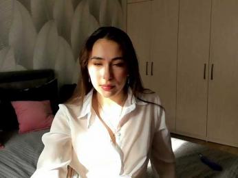 Bambiiiii webcam model stream image