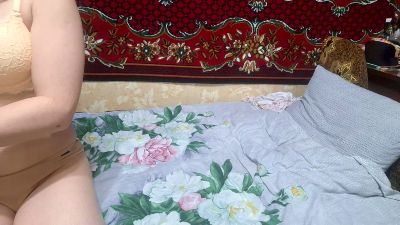 VivanDoolittle webcam model stream image