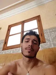 Thewildaliii0 webcam model stream image