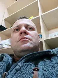 Crek666 webcam model stream image