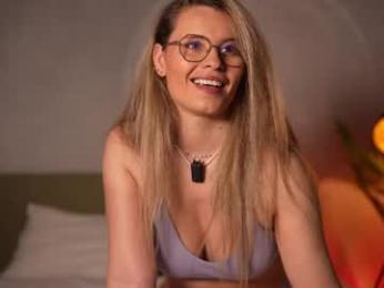 brandywhite webcam model stream image