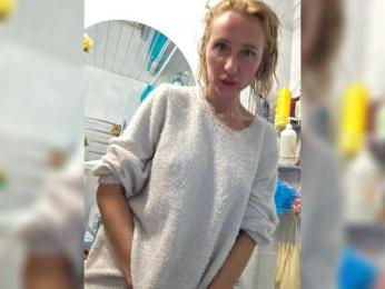 ARotikA1 webcam model stream image