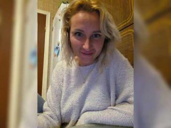 ARotikA1 webcam model stream image