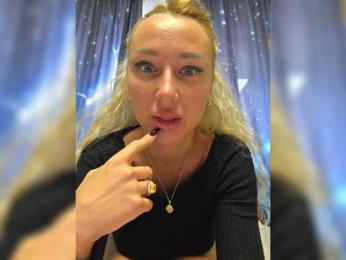 ARotikA1 webcam model stream image