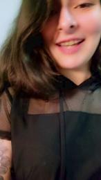 Roxannepiggy webcam model stream image